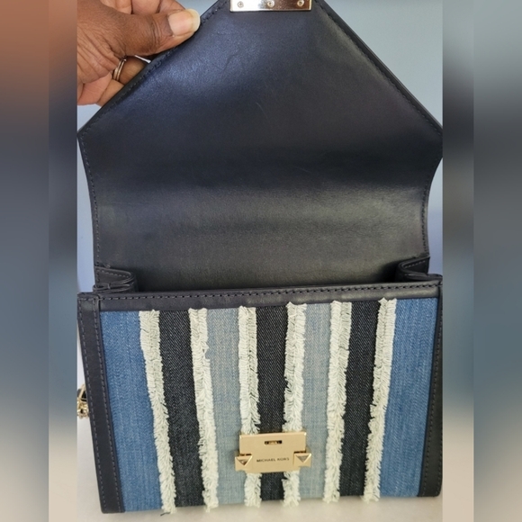 🔥RARE Michael Kors Whitney Denim Shoulder Bag, EUC - Picture 3 of 15